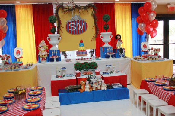 party packs snow white party